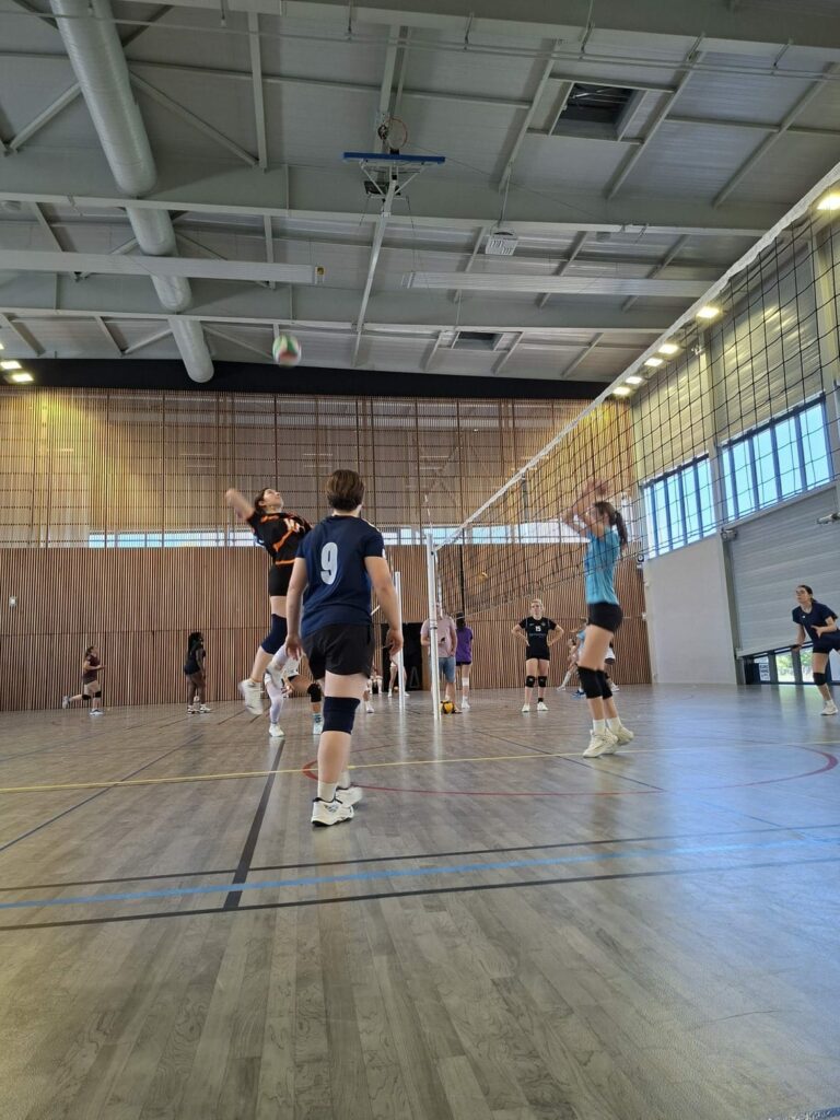 100% Feminin 2026-08-18 at 10.20.34 (1)